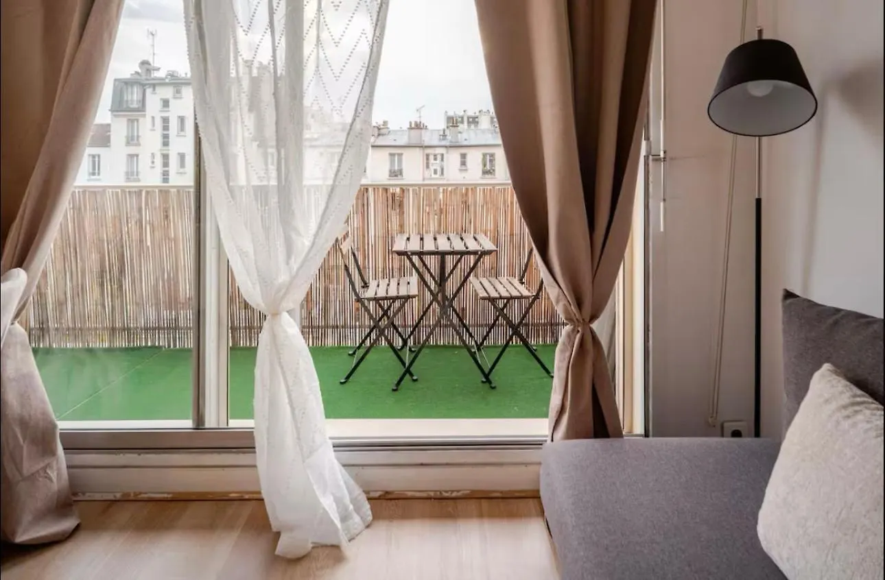 Paris In The Center Of Paris Apartment